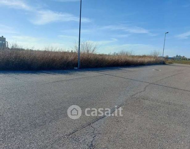 Terreno edificabile in residenziale in Via Pietro Nenni