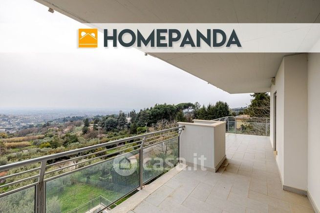 Appartamento in residenziale in Via Monte Moricone 11