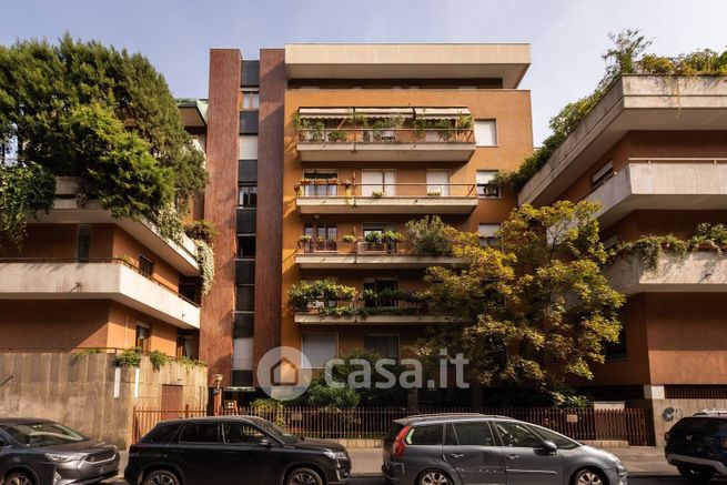 Appartamento in residenziale in Via Moisè Loria 76