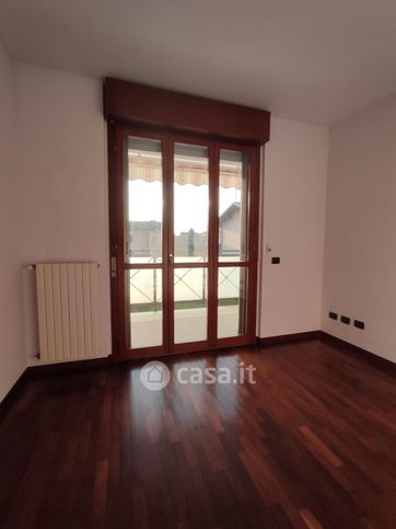 Appartamento in residenziale in Via Vecchia per GambolÃ²