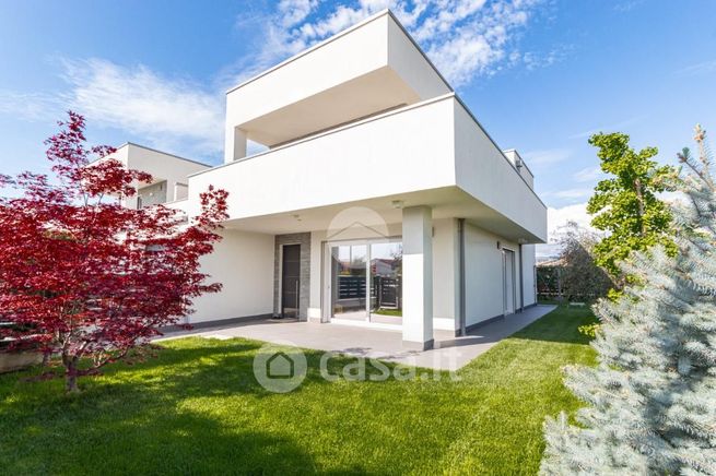 Villa in residenziale in Via Monte Moscal 10