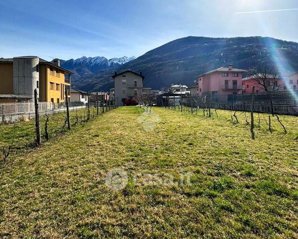 Terreno edificabile in residenziale in Via Ghisla 30