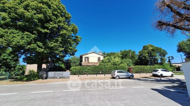 Casa indipendente in residenziale in Via Zampeschi 1