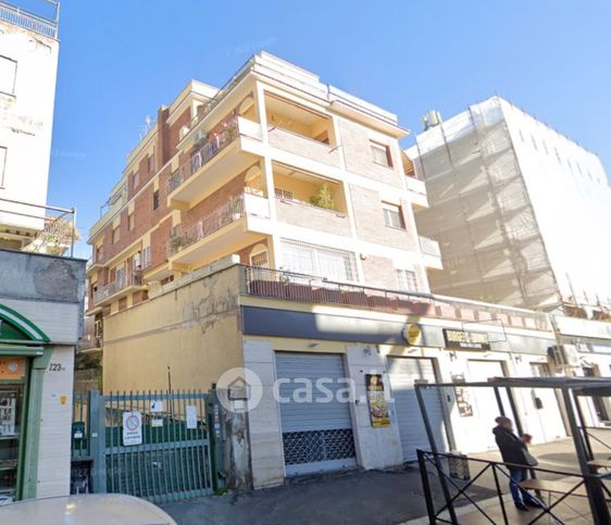 Appartamento in residenziale in Via Fiorine 82