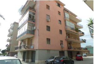 Appartamento in residenziale in Via Luigi Spagna 50 -R