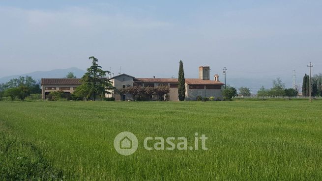 Terreno agricolo in commerciale in 