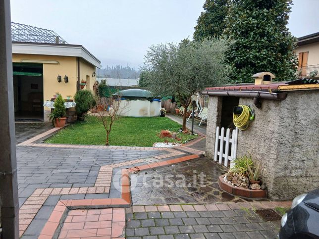 Casa indipendente in residenziale in Via Palazzi