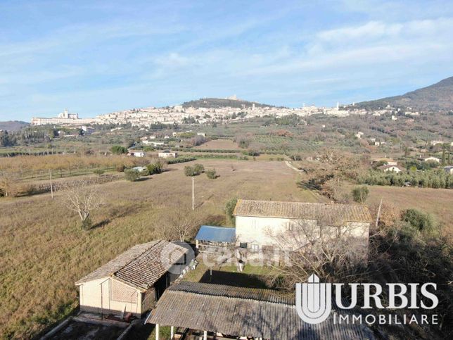 Rustico/casale in residenziale in Via Francesca