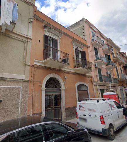 Appartamento in residenziale in Via Valona 20