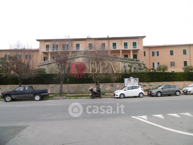 Villa in residenziale in Via dei Bagni 46