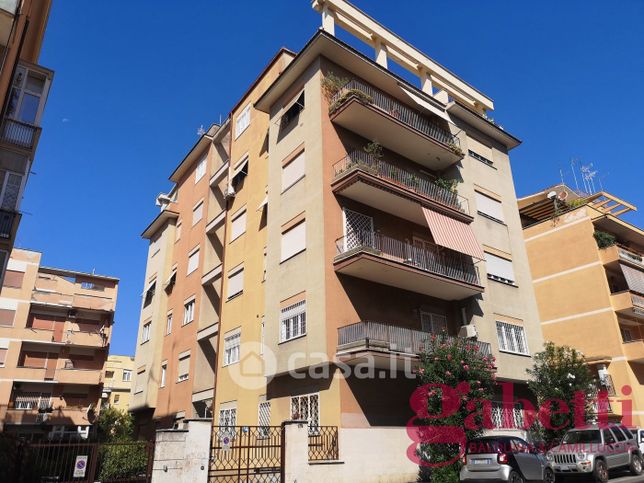 Appartamento in residenziale in Via Ugo de Carolis 181