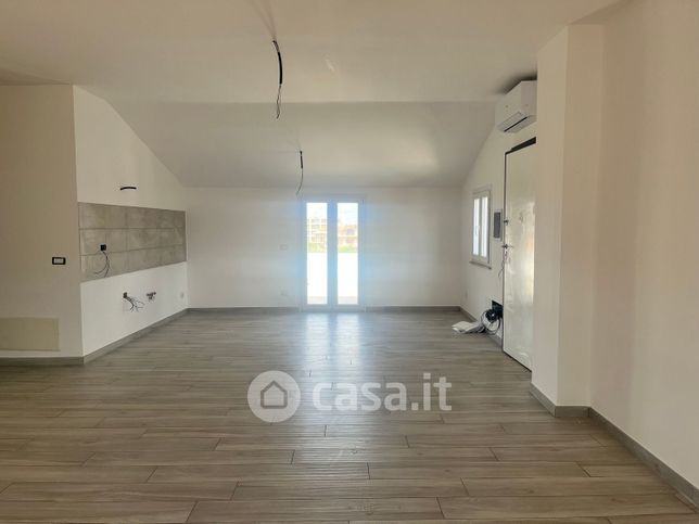 Appartamento in residenziale in Via Legnano