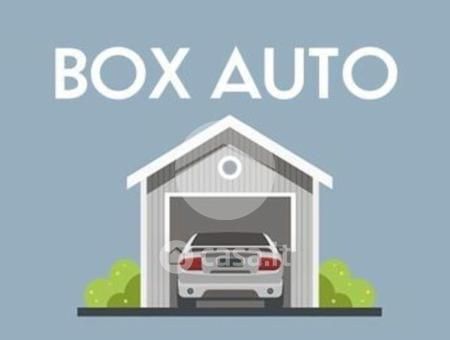 Box/posto auto in residenziale in Via della Costituzione 27