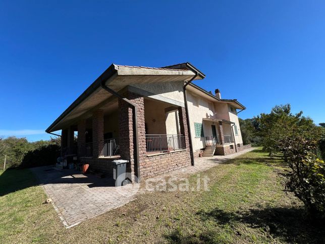 Villa in residenziale in Via Cesiano