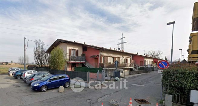 Garage/posto auto in residenziale in Via I Maggio