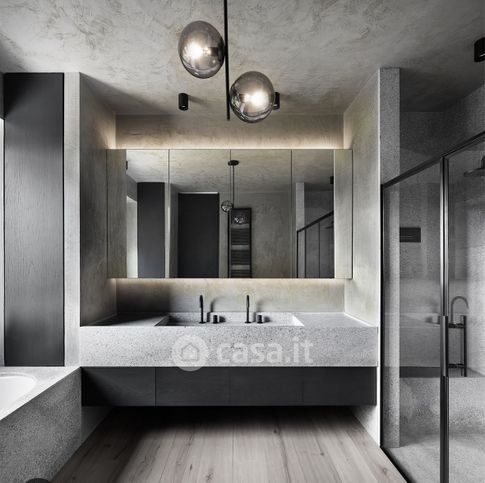 Appartamento in residenziale in Via Ugo Foscolo 3