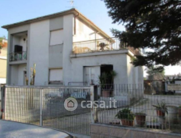 Appartamento in residenziale in Via Fratte