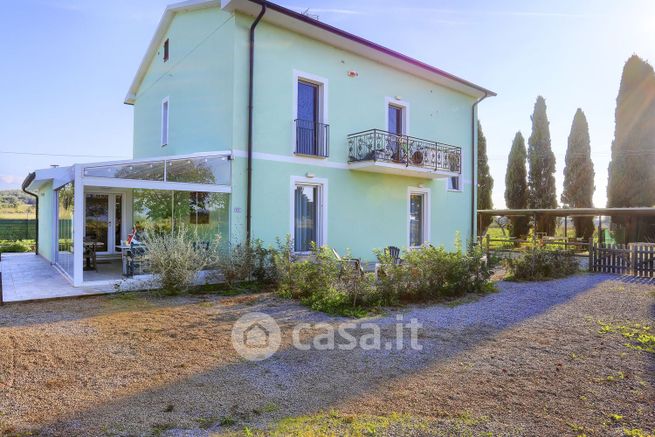 Casa indipendente in residenziale in Strada Comunale di Casalappi