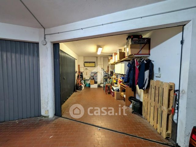 Garage/posto auto in residenziale in Via Faliero Vezzani