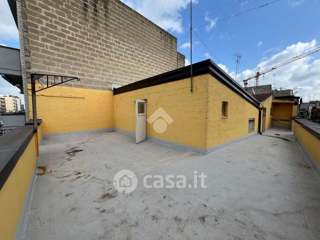 Casa indipendente in residenziale in Via G. Carcano 51