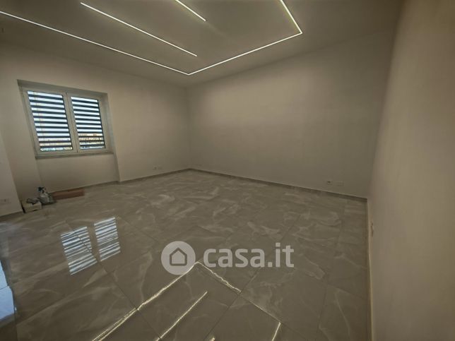 Ufficio in commerciale in Via Spirito Santo