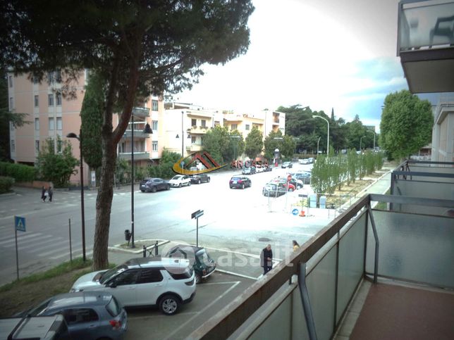 Ufficio in commerciale in 