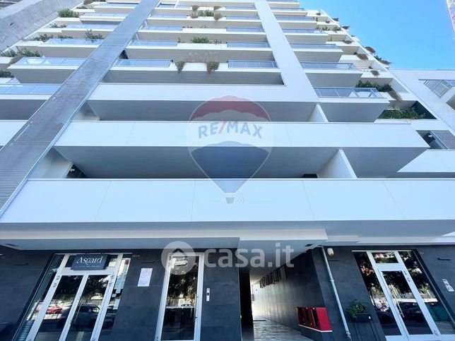 Ufficio in commerciale in