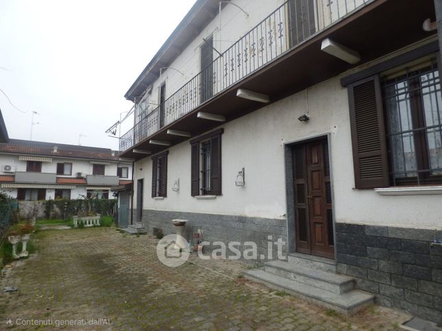 Casa bi/trifamiliare in residenziale in Corso Novara