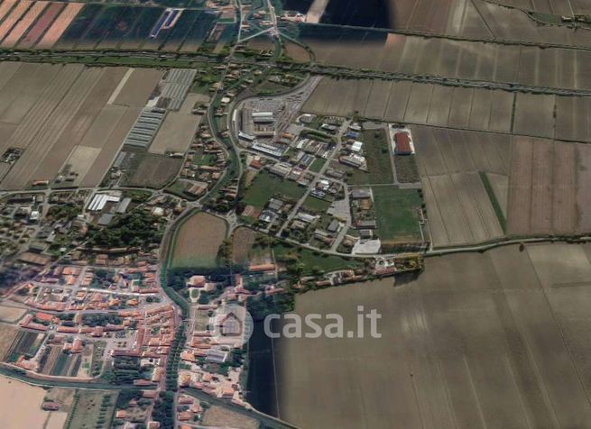 Terreno edificabile in residenziale in Via Pietro Nenni
