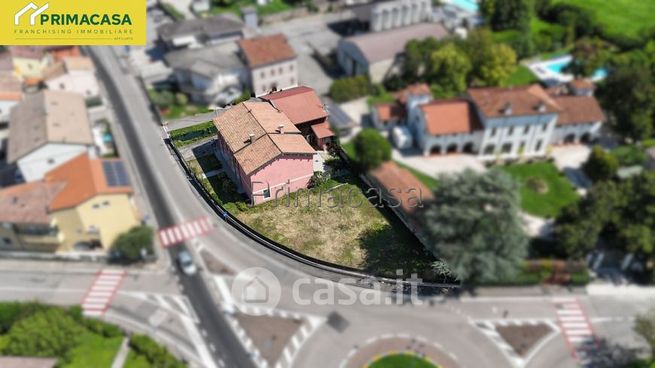 Villa in residenziale in Via Altichiero
