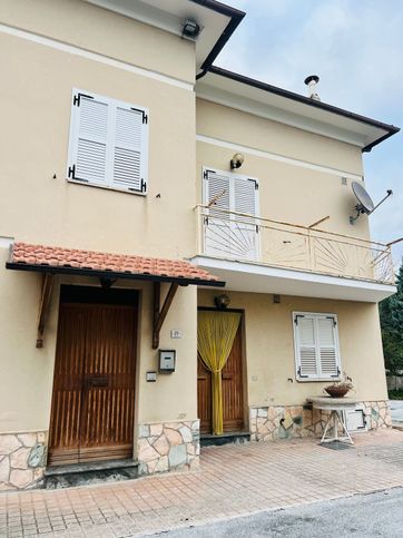 Casa indipendente in residenziale in Contrada Bibiano 29