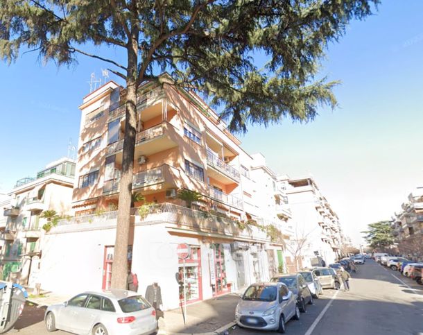 Appartamento in residenziale in Via Flaminia Nord 20