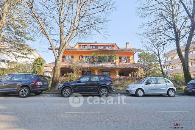 Appartamento in residenziale in Viale Castrocaro