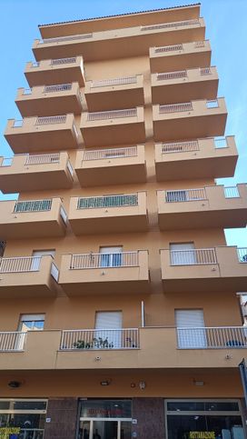 Appartamento in residenziale in Via Giuseppe Ingegneros 42