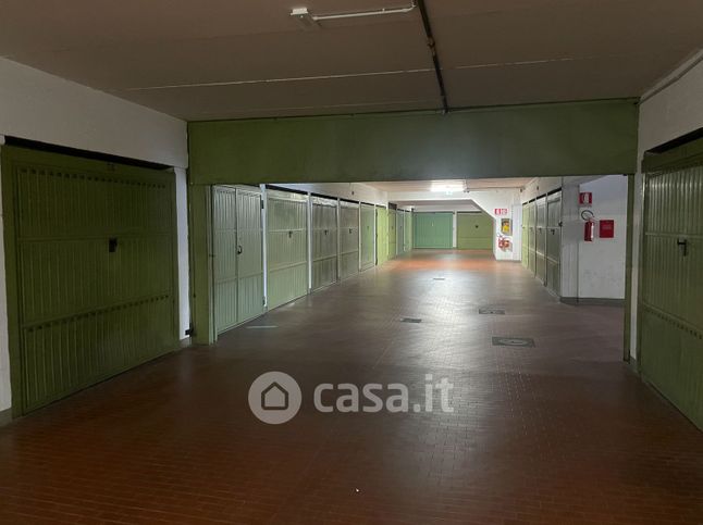 Garage/posto auto in residenziale in Via Cesare Cocchi 35