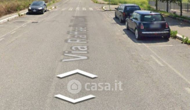Ufficio in commerciale in Via Raffaello Liberti