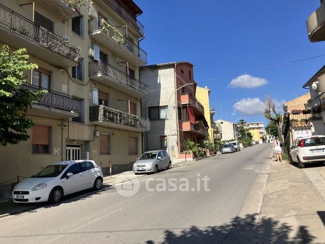 Appartamento in residenziale in Via Montegrappa