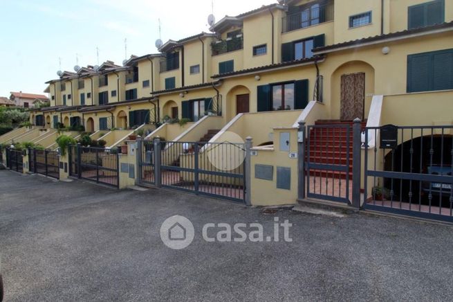 Villetta a schiera in residenziale in Via Giovanni Boccaccio 12