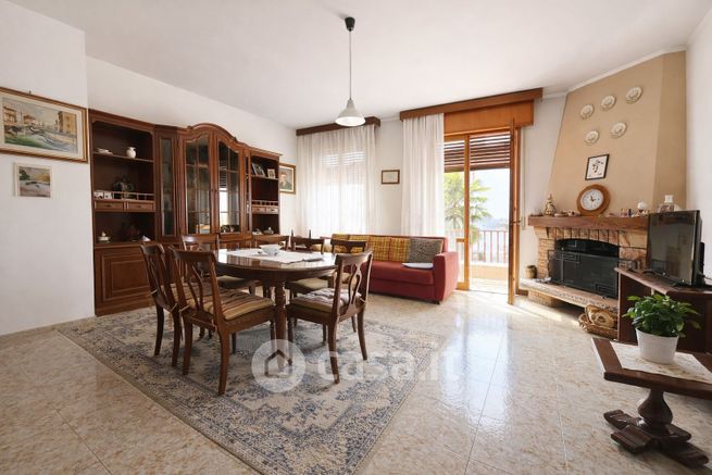 Appartamento in residenziale in Via Emma Gramatica