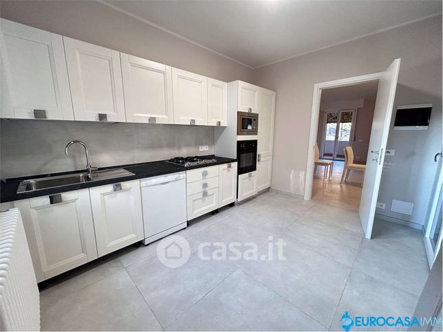 Appartamento in residenziale in Via Francesco Petrarca