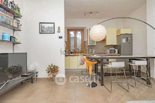 Appartamento in residenziale in Via Alserio 3