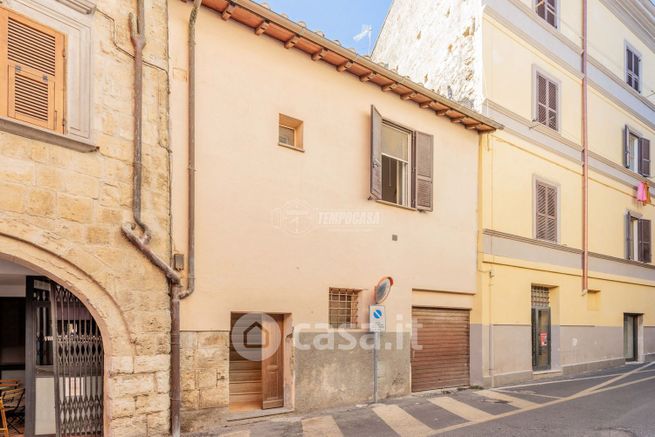 Appartamento in residenziale in Via della Caserma 21