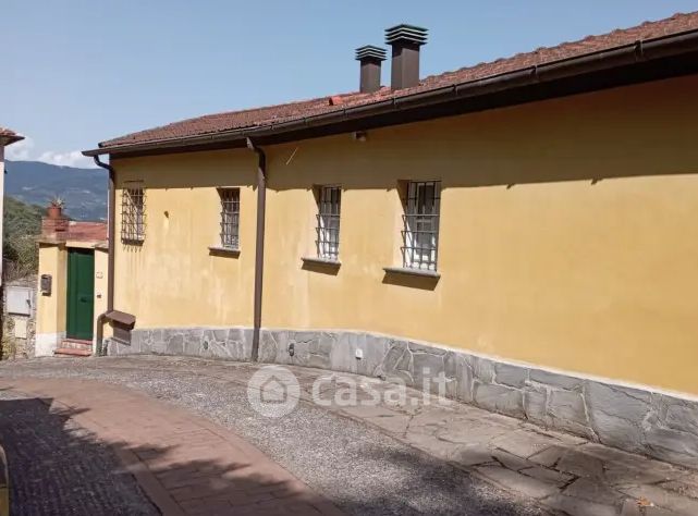 Casa indipendente in residenziale in Via Cavour