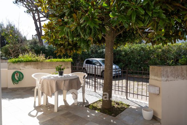 Villetta a schiera in residenziale in Via Viserba 38