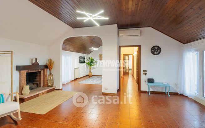 Appartamento in residenziale in Via Emilio Lepido 30