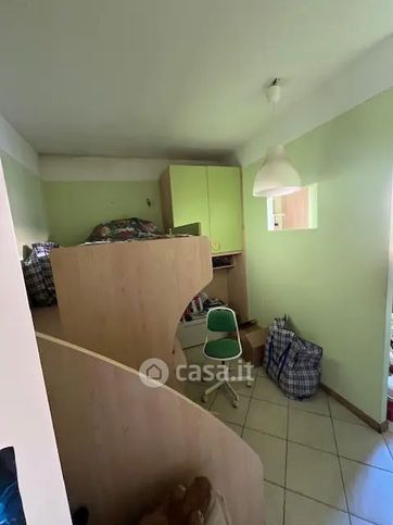 Casa indipendente in residenziale in Via Pontenuovo 19