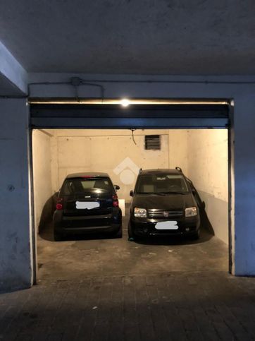 Garage/posto auto in residenziale in Corso di Francia 206