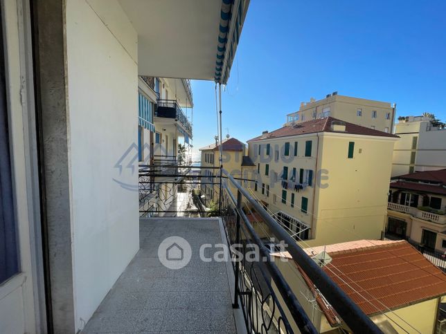 Appartamento in residenziale in Via Nazario Sauro