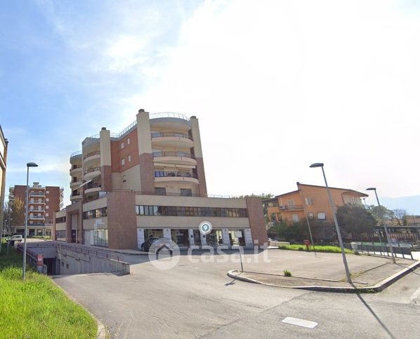Box/posto auto in residenziale in Via Tommaso Landolfi 167