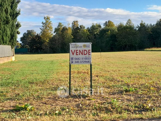 Terreno agricolo in commerciale in Via Giovanni Falcone Paolo Borsellino